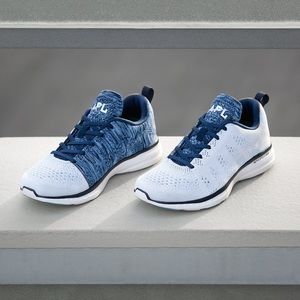 APL Techloom Women’s Sneakers size 7.5